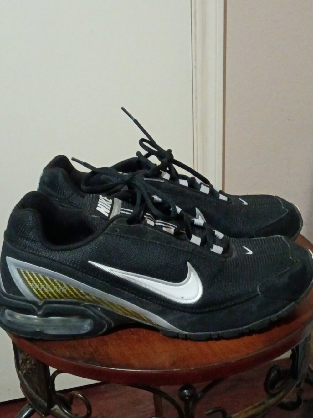 Nike Air Max Torch 3 319116-011 Mens Sz 12 Running Shoes Black White Sneakers - Picture 1 of 14